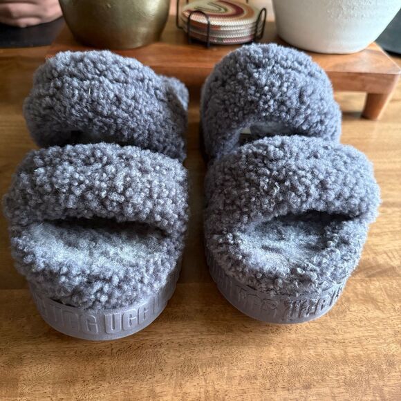 Ugg Women's Oh Fluffita Natural Sandals. - Picture 4 of 7